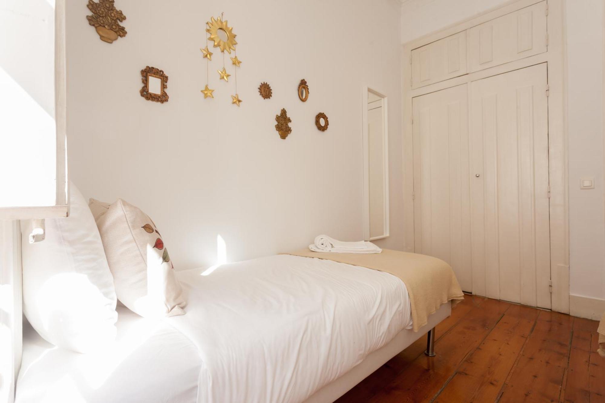 Tejo Vintage Three-Bedroom Apartment - By Lu Holidays Lisboa 外观 照片